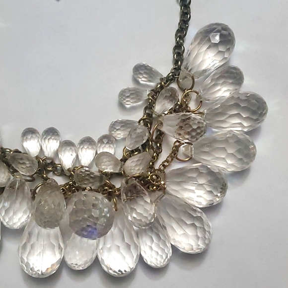 Necklace with large, clear beads in different sizes - Picture 4 of 4